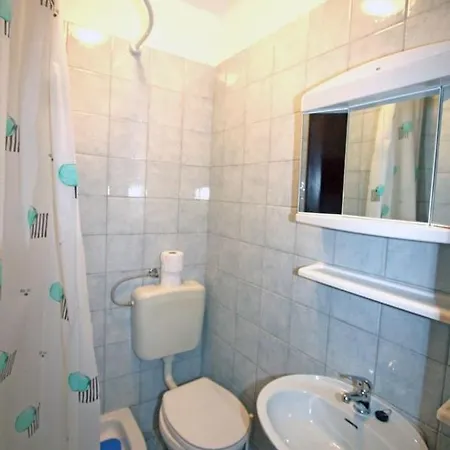 Guest house In With Terrace, Air Conditioning, Wifi 3488-8 Medulin