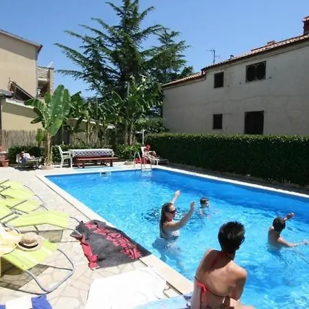 In With Terrace, Air Conditioning, Wifi 3488-8 Guest house Medulin